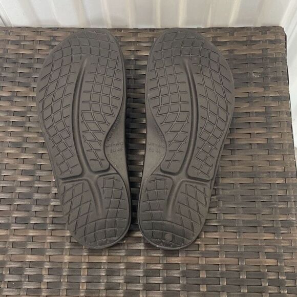 Oofos Sandals Mens size 11 - Picture 6 of 6